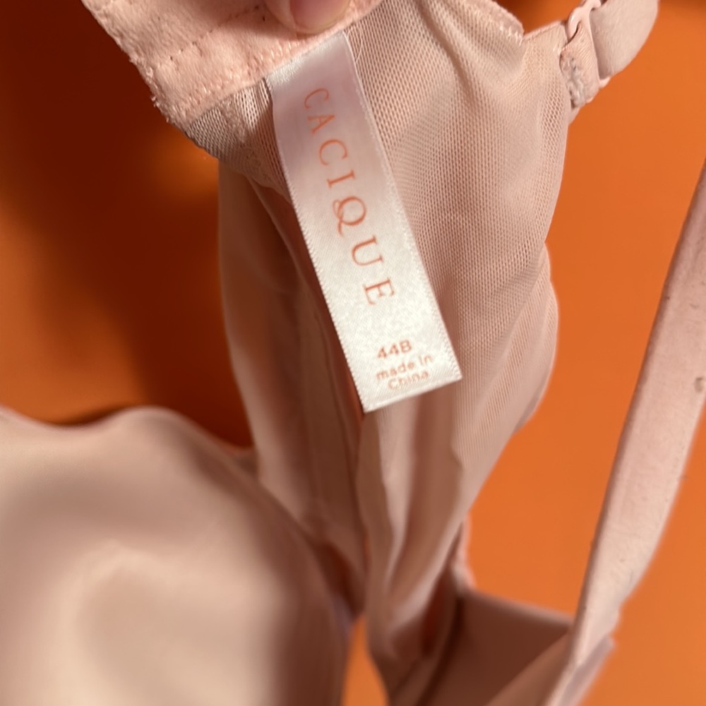 44B Cacique Bra - Picture 2 of 2